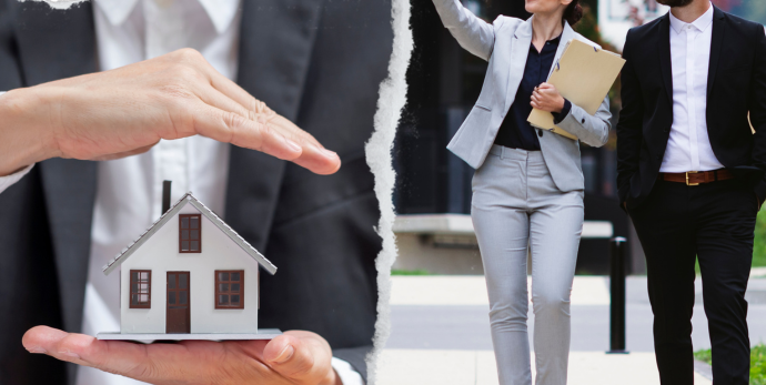 Property Lawyers VS Conveyancers: What’s the Difference?